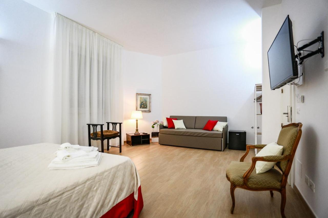 B&B Charme Lecce Buitenkant foto